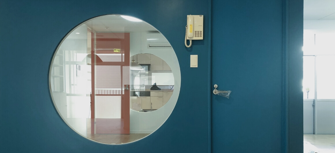 DOORS